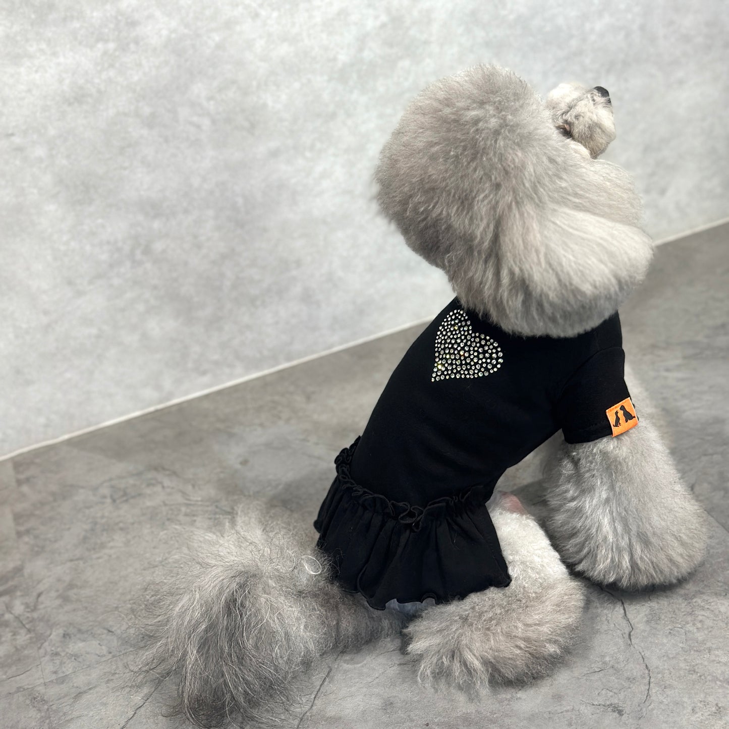MEDIUM HEART/BLACK フリル付き